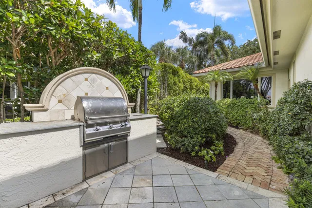 Admirals Cove Residence photo 27