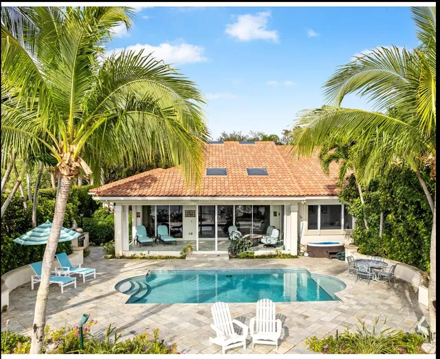 Admirals Cove Residence photo 35