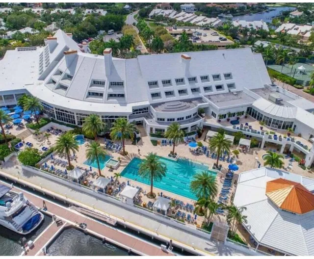 Admirals Cove Residence photo 38