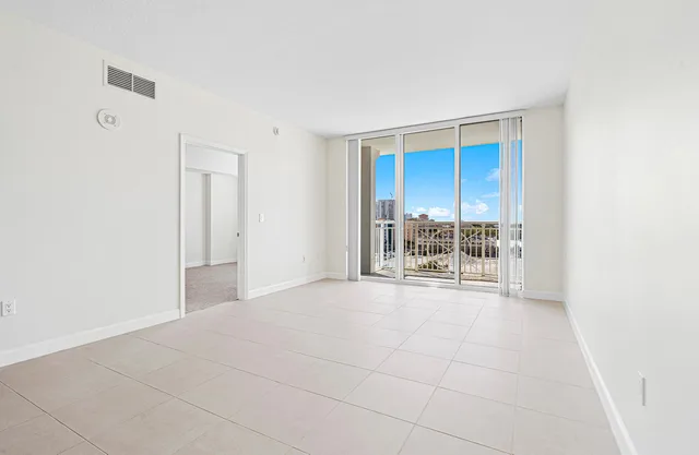 City Palms Unit 829, 480 Hibiscus Street, West Palm Beach, exterior