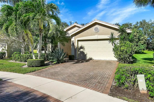 Residence photo 2