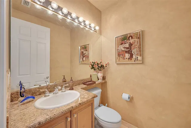 Residence photo 30