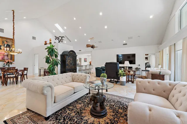 Frenchman's Creek Residence photo 7
