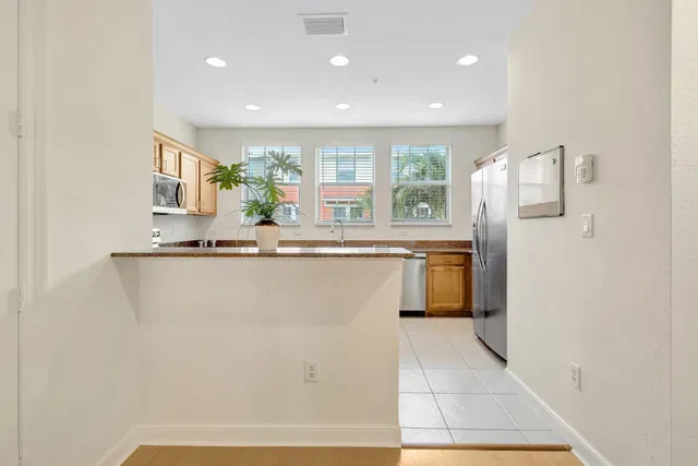 Cityside West Palm Beach Unit 4 photo 10