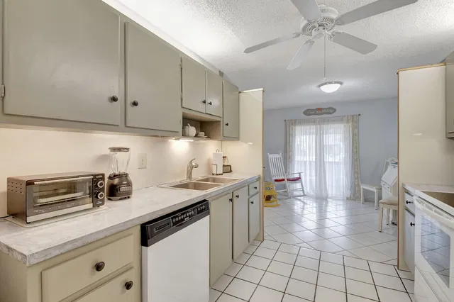 Residence photo 15