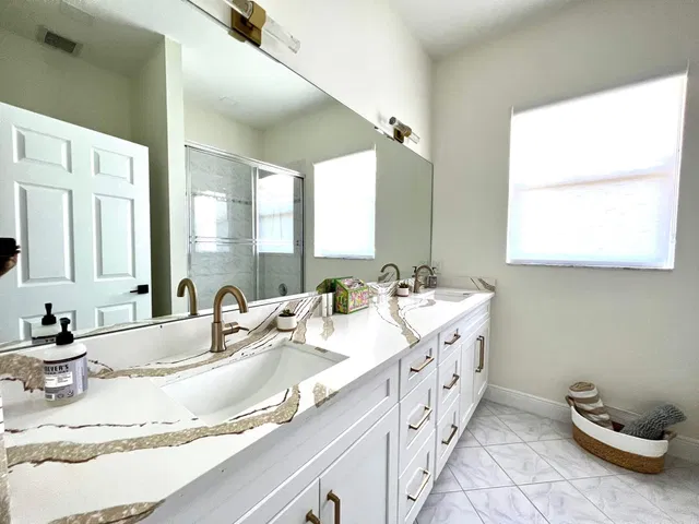 Paddock Park Residence photo 18