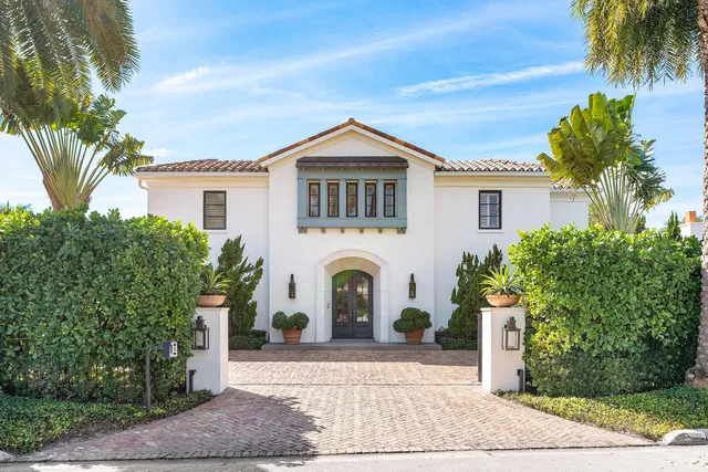 Royal Palm Yacht and Country Club Residence photo 4