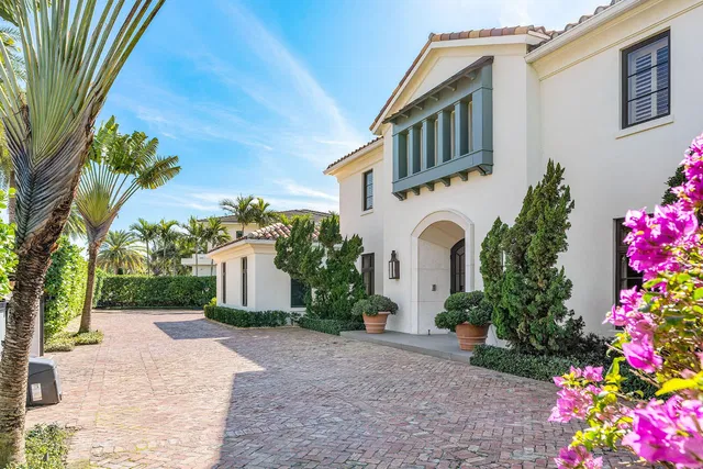 Royal Palm Yacht and Country Club Residence photo 6