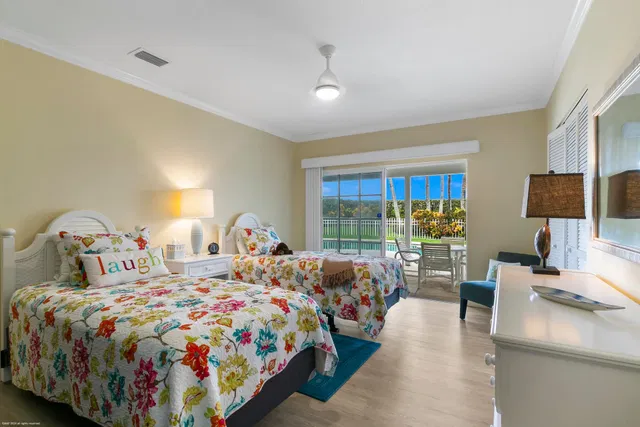 Residence photo 41