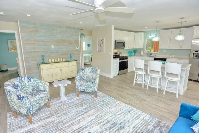 Residence photo 12