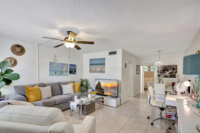 2565 S Ocean Boulevard #211