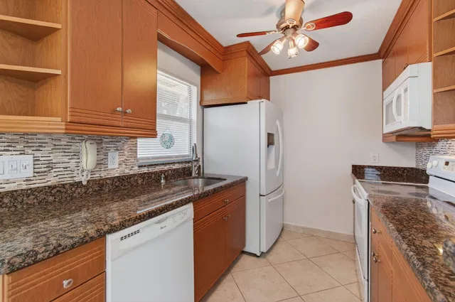 Residence photo 7