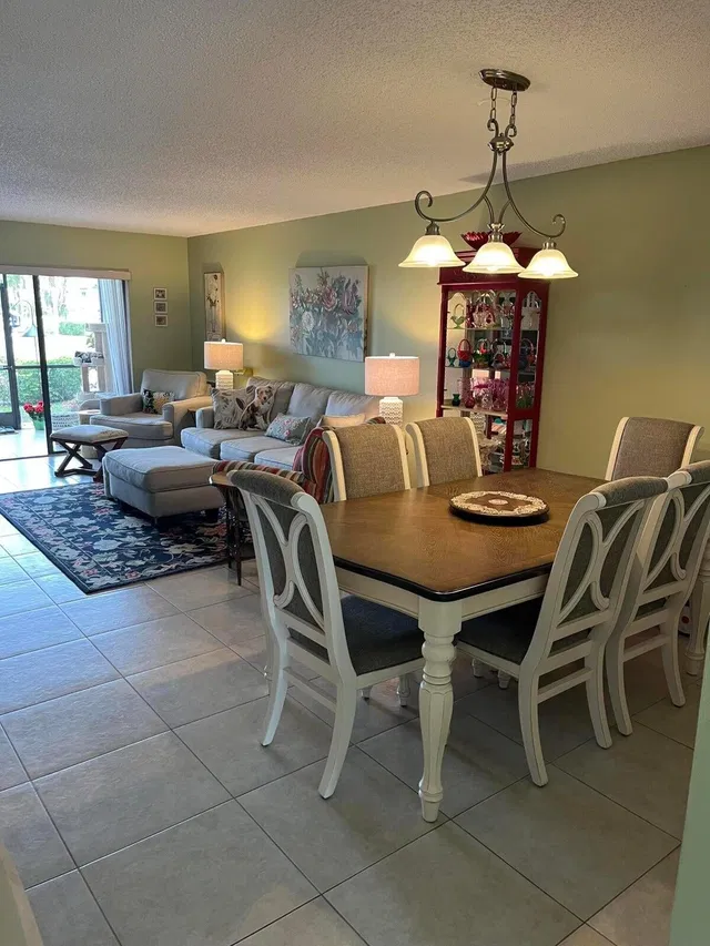 Unit 38c photo 11