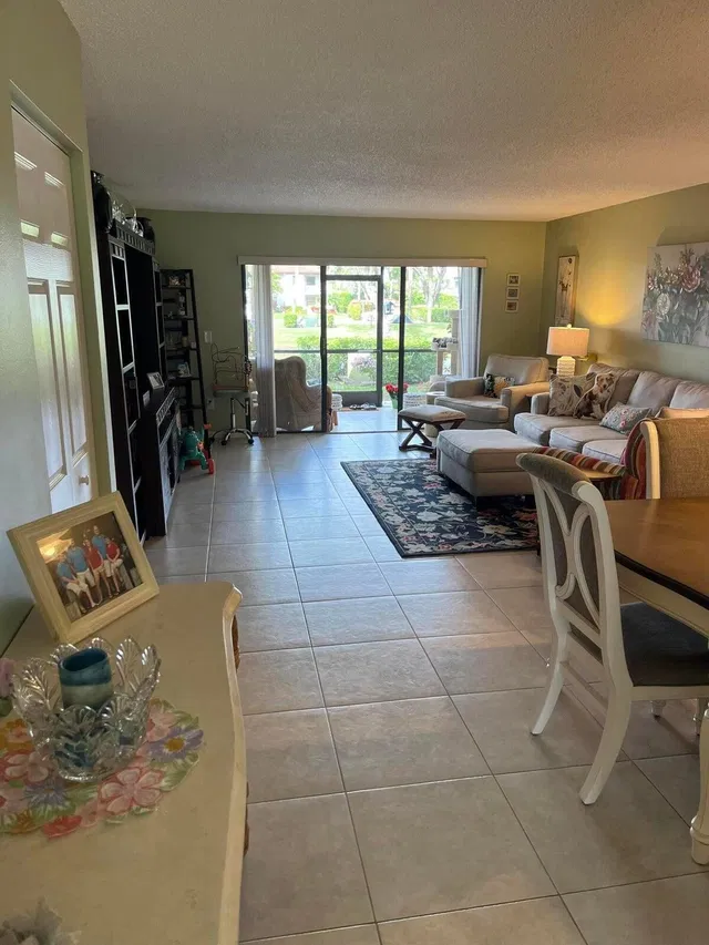 Unit 38c photo 12