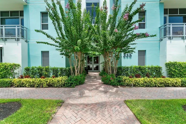 The Meridian Unit 212 photo 2