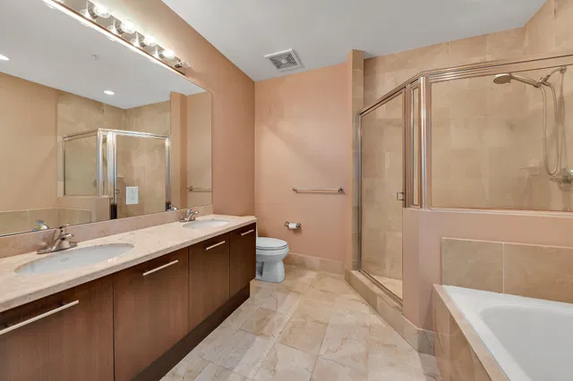 The Whitney Unit 202 photo 9