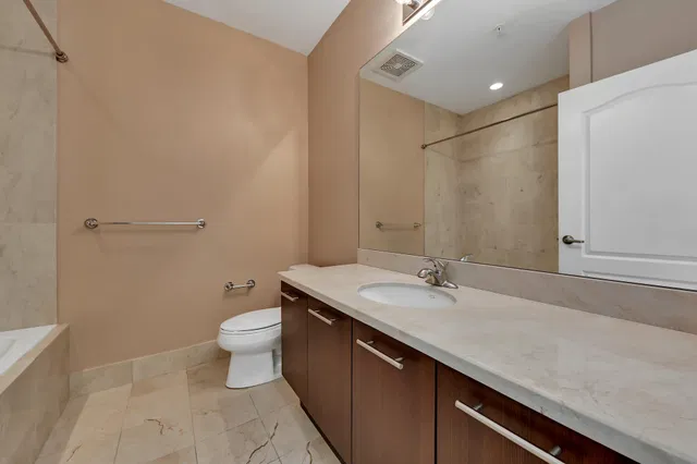 The Whitney Unit 202 photo 11