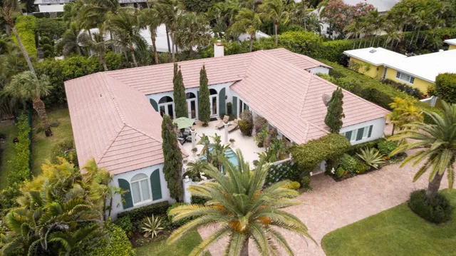 2258 Ibis Isle Road E