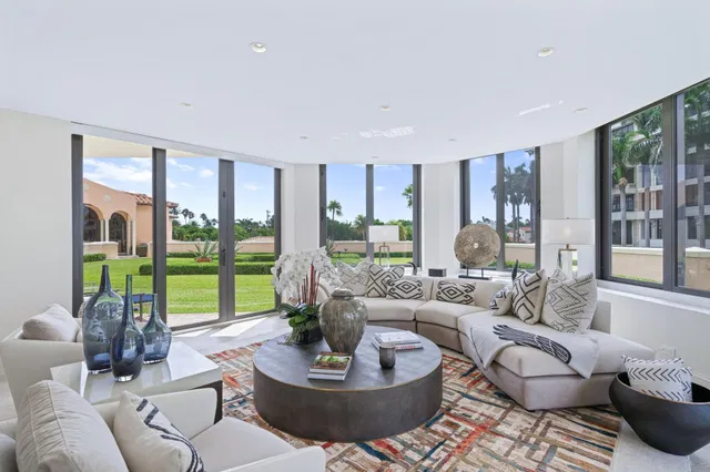L'Ermitage Palm Beach Unit 101 photo 3