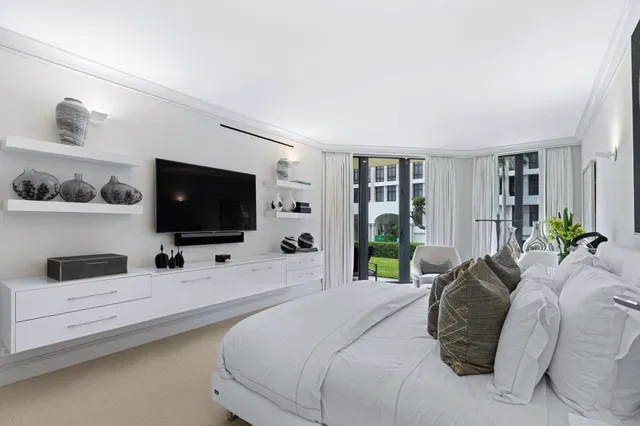 L'Ermitage Palm Beach Unit 101 photo 14