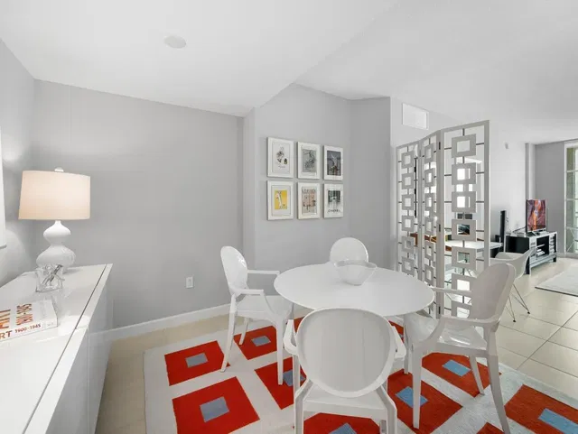 The Whitney Unit 531 photo 5