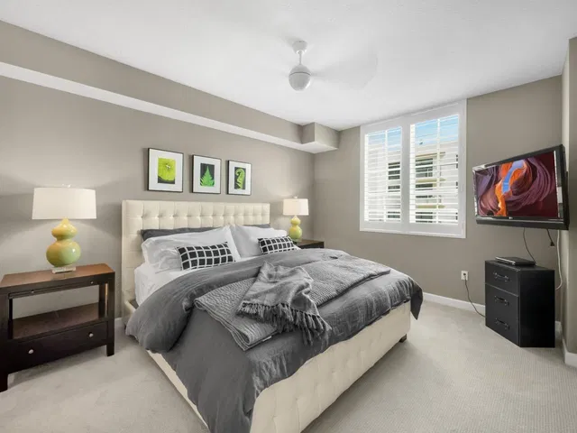 The Whitney Unit 531 photo 11