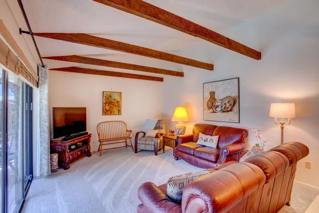  Residence photo 10