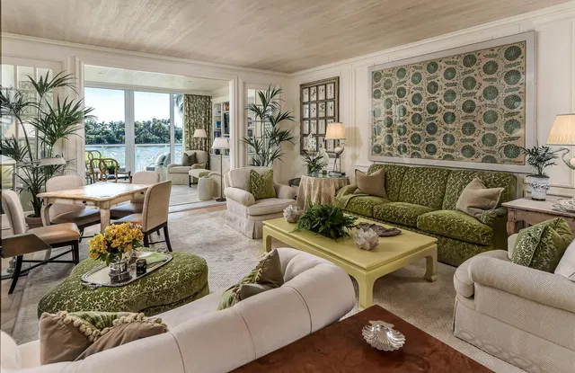 425 Worth Avenue #2a