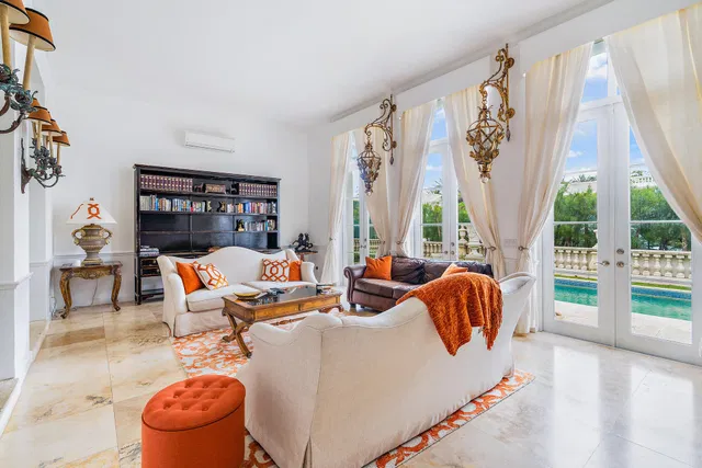 Estate Section Palm Beach Residence photo 9