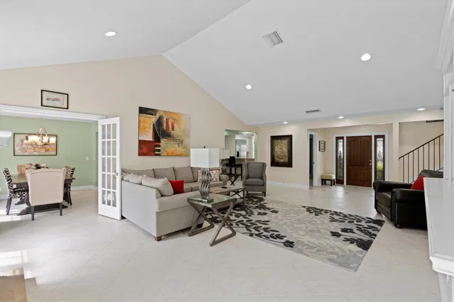 Residence photo 8