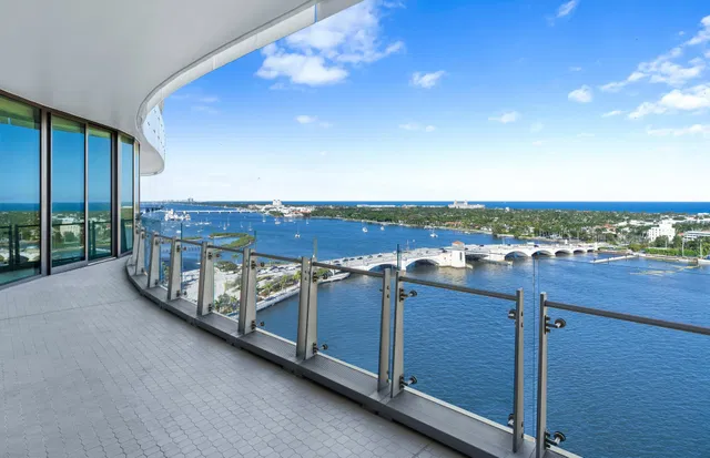 Bristol Palm Beach Unit 1703 photo 3