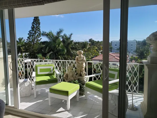 434 Chilean Avenue #6b
