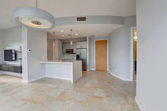 The Meridian Unit 201 photo 2