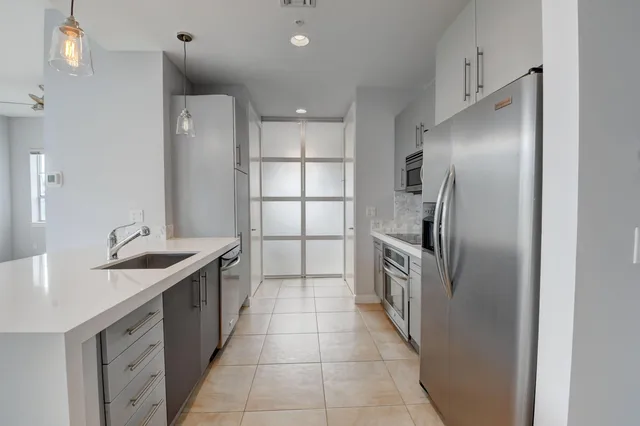 The Meridian Unit 201 photo 5