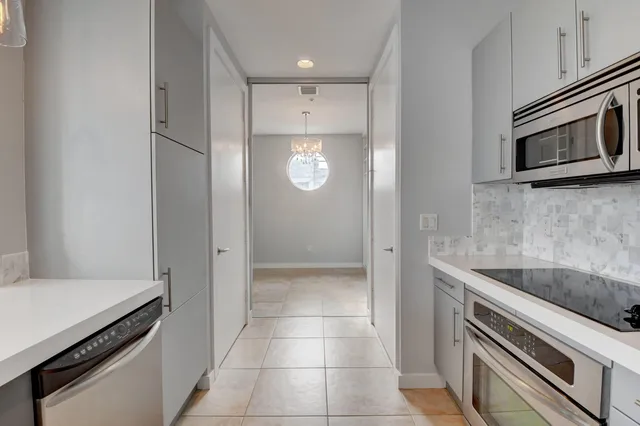 The Meridian Unit 201 photo 6