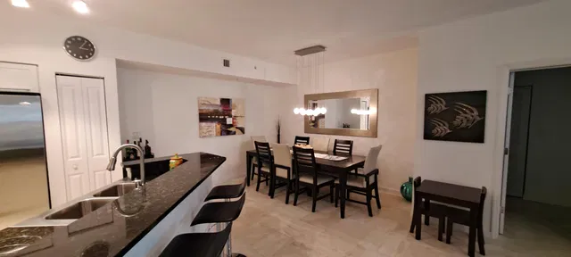 The Astor Unit 302 E photo 4