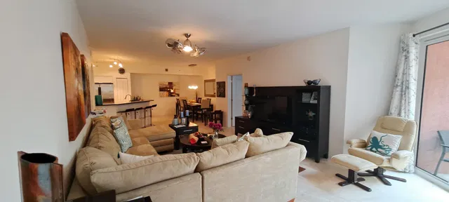The Astor Unit 302 E photo 9