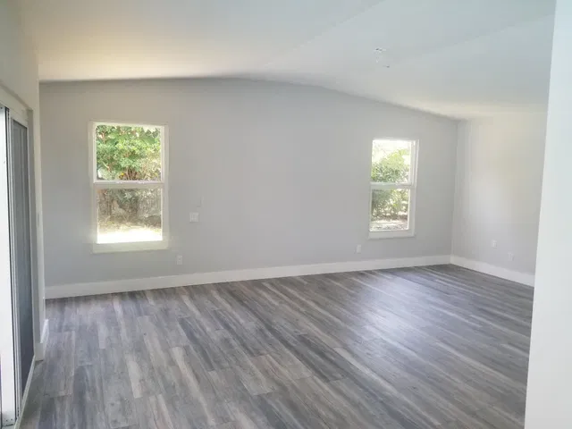 Residence photo 8