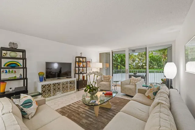 2295 S Ocean Boulevard #208