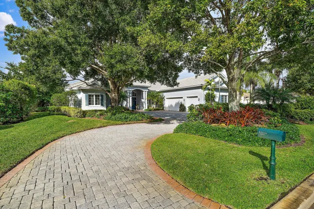 Willoughby Golf Club Residence photo 3