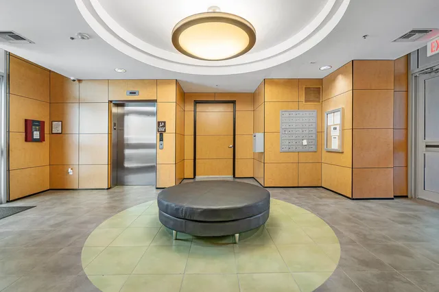 The Meridian Unit 406 photo 4