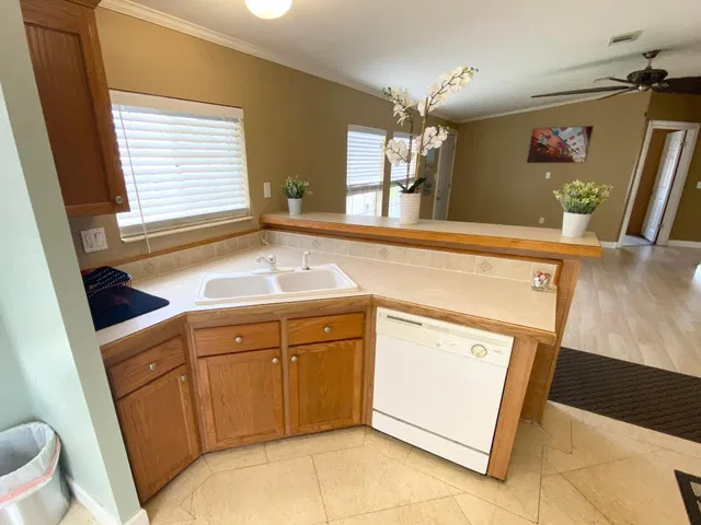 Residence photo 6