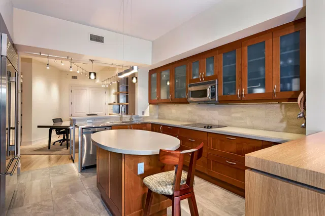 Esplanade Grande Unit 504 photo 6