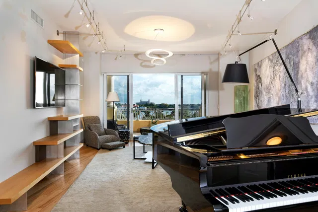 Esplanade Grande Unit 504 photo 9