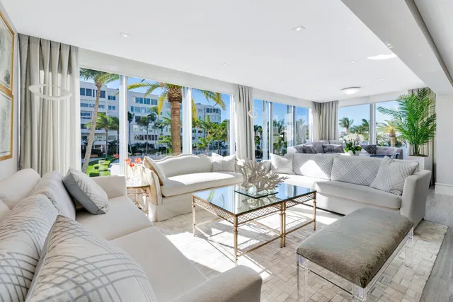 44 Cocoanut Row #212a
