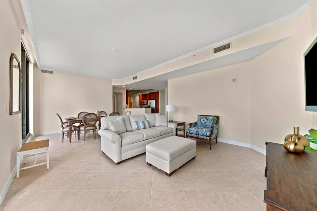 One City Plaza Unit 1104 photo 9