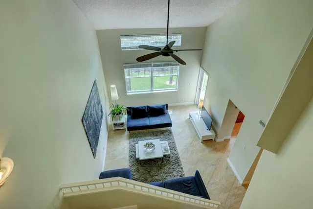 Residence photo 10