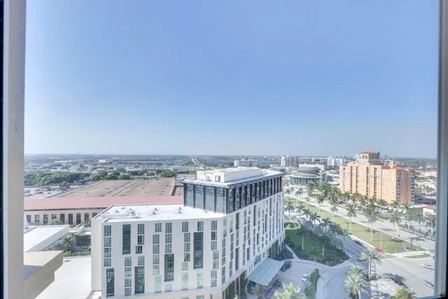 CityPlace South Tower Unit 1820 photo 31