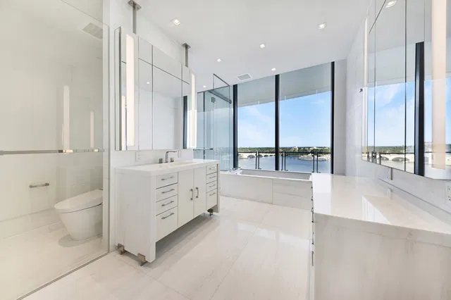 Bristol Palm Beach Unit 804 photo 14