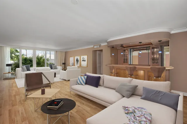 Winthrop House Condos Unit 321 photo 5